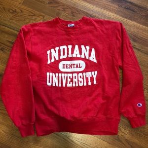 ❤️CHAMPION INDIANA UNIVERSITY DENTAL SWEATSHIRT.